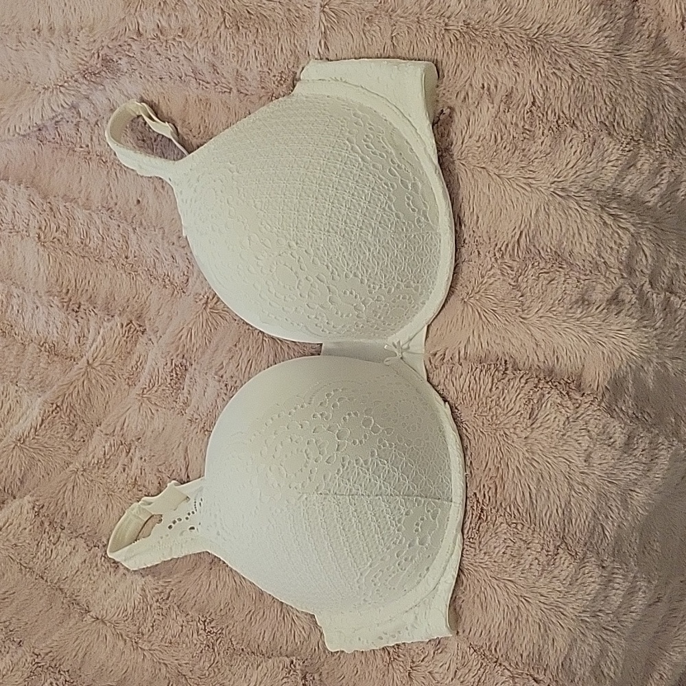 Cacique Boost Plunge Bra 44DDD white with lace